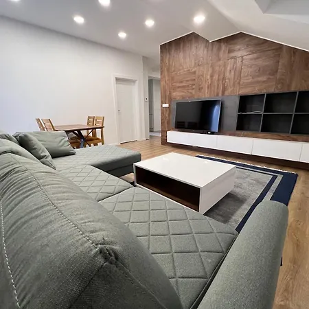By Expert Aleja Villa Sarajevo